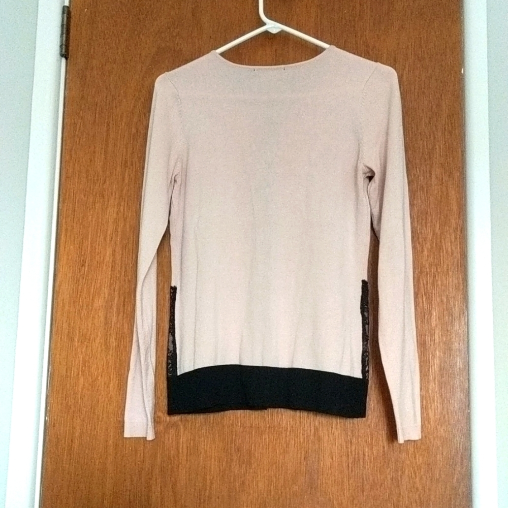 The Limited light pink top w/ buttons & black lace. Excellent condition. Size S - Picture 5 of 5